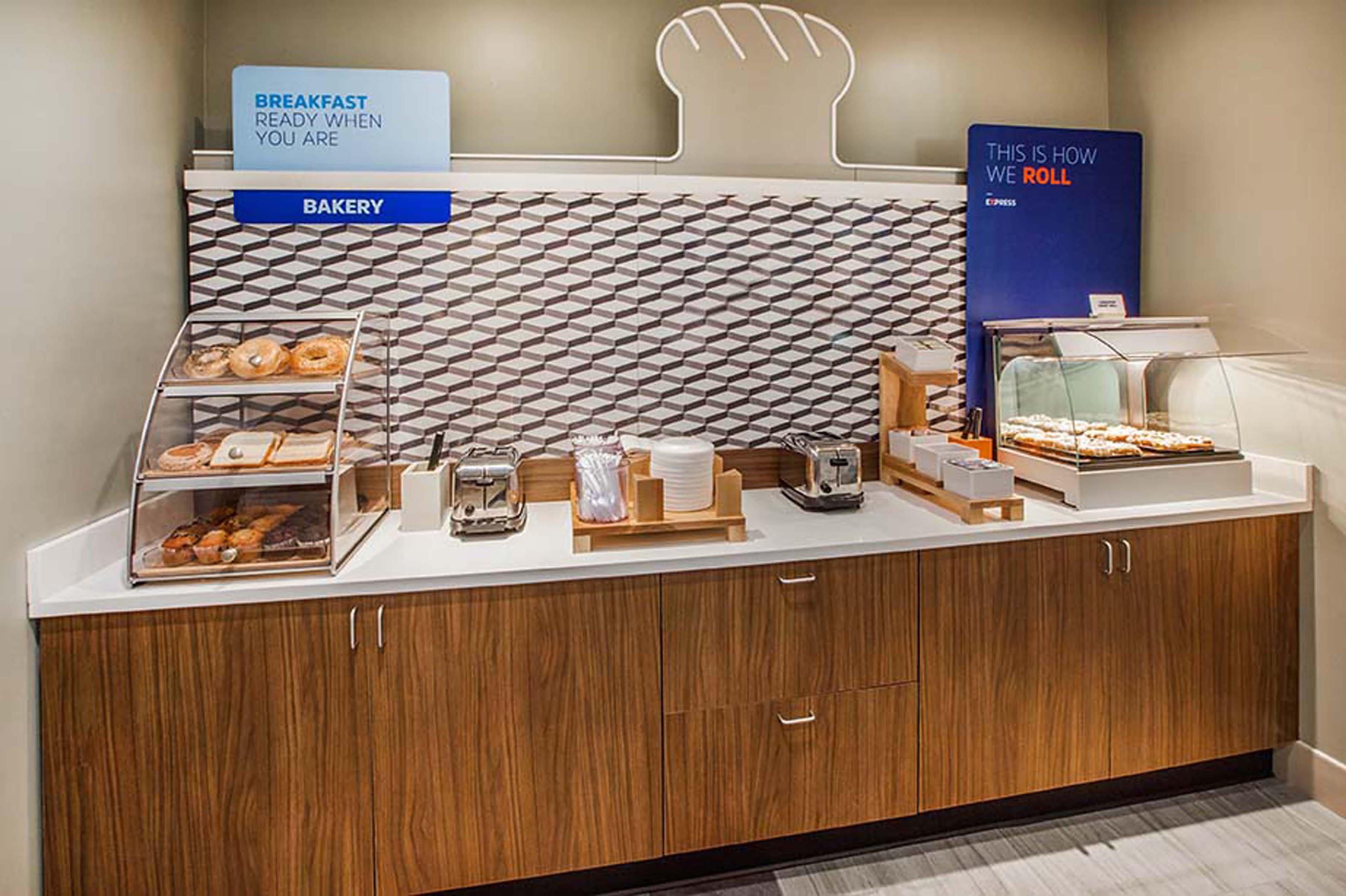 Holiday Inn Express New Albany By Ihg Buitenkant foto